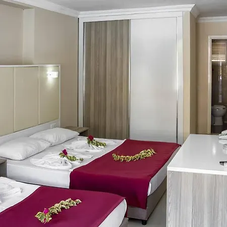 Ganita Club & Otel 5*