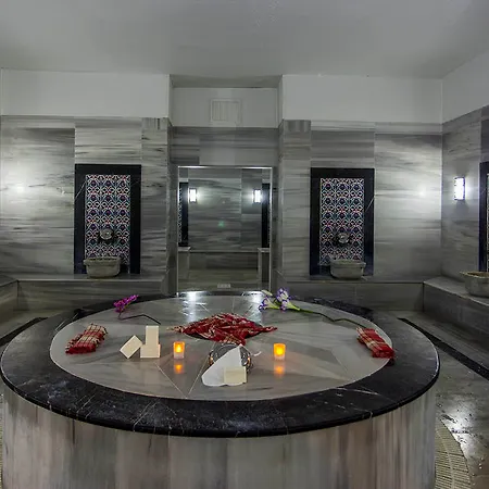 Ganita Club & Otel 5*