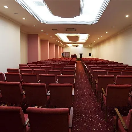 Otel Ganita Club &